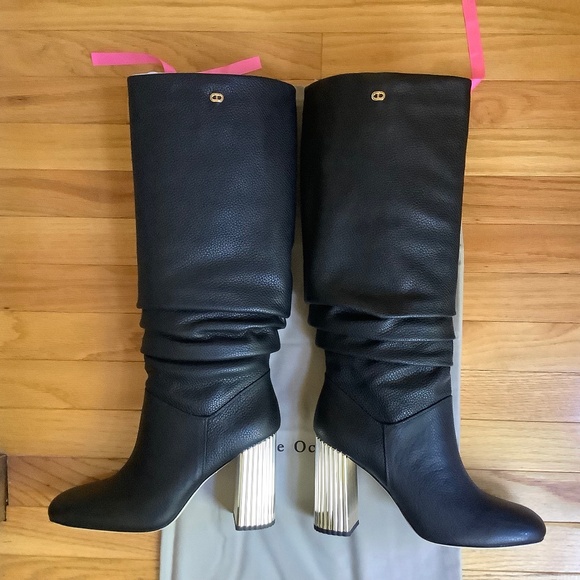 Dee Ocleppo Bethany Scalloped Heel Tall Boot Black Leather SZ 9.5 - Picture 1 of 16